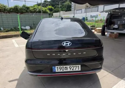 Hyundai Grandeur 2023, 103999 км, за 4568.73 USD