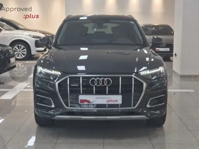 Audi Q5 2023, 19729 км, за 25884.97 USD
