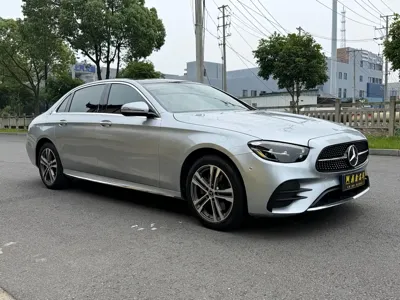 Mercedes-Benz E-Class 2023, 70000 км, за 32077.07 USD
