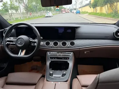 Mercedes-Benz E-Class 2023, 70000 км, за 32077.07 USD - фото 10