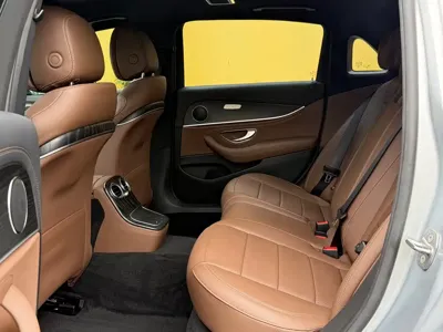 Mercedes-Benz E-Class 2023, 70000 км, за 32077.07 USD - фото 16