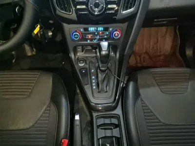 Ford Focus 2017, 76200 км, за 3075.28 USD - фото 14