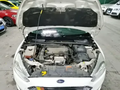 Ford Focus 2017, 76200 км, за 3075.28 USD - фото 20