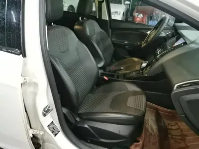 Ford Focus 2017, 76200 км, за 3075.28 USD - фото 25