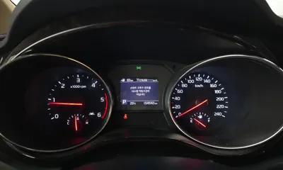 Kia Canival 2019, 154542 км, за 8923.86 USD - фото 8