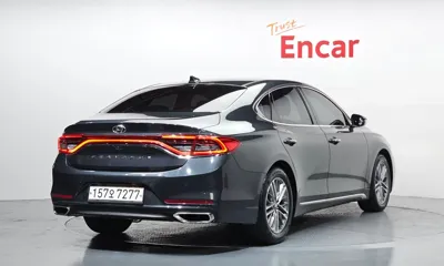 Hyundai Grandeur 2017, 215975 км, за 5814.34 USD