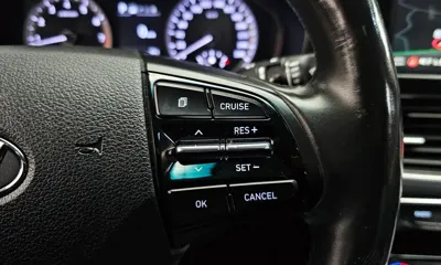 Hyundai Grandeur 2017, 215975 км, за 5776.55 USD - фото 12
