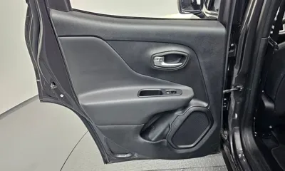 Jeep Renegade 2020, 82984 км, за 8970.94 USD - фото 25