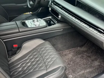 Genesis G90 2023, 28000 км, за 86195.38 USD