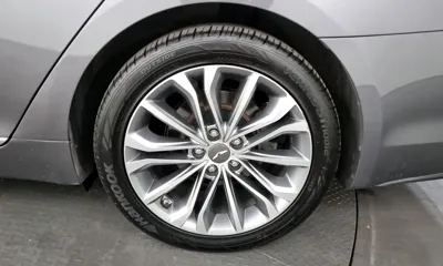 Hyundai Genesis 2016, 100289 км, за 8527.24 USD