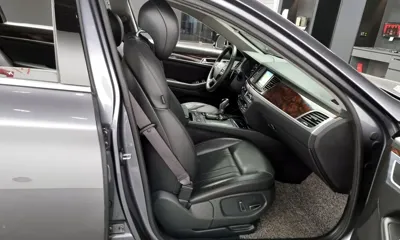 Hyundai Genesis 2016, 100289 км, за 8467.9 USD - фото 12