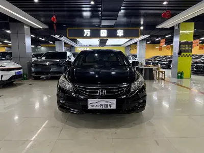 Honda Accord · 2011 год