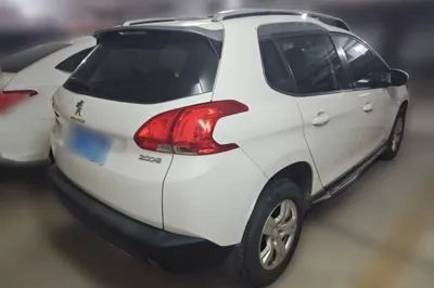 Peugeot 2008 2014, 101900 км, за 4237 USD