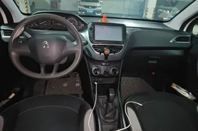 Peugeot 2008 2014, 101900 км, за 4237 USD - фото 6