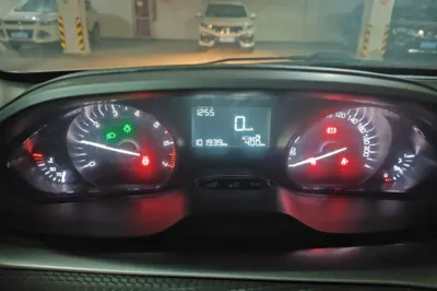 Peugeot 2008 2014, 101900 км, за 4237 USD - фото 8