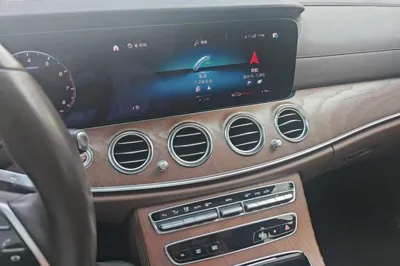 Mercedes-Benz E-Class 2021, 86300 км, за 37316 USD