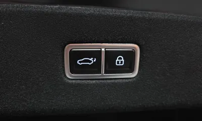 Hyundai Ioniq6 2025, 27100 км, за 25342.03 USD - фото 16