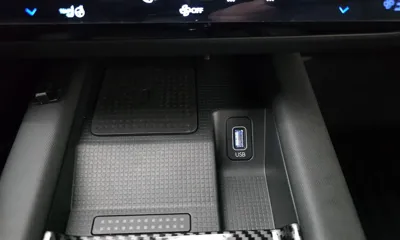 Hyundai Ioniq6 2025, 27100 км, за 25342.03 USD - фото 27