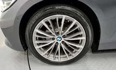 BMW 3-Series 2019, 64194 км, за 17376.94 USD