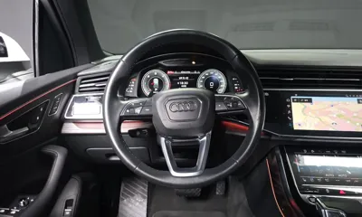 Audi Q7 2021, 162481 км, за 26021.36 USD - фото 13