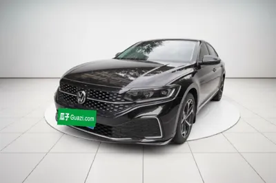 Volkswagen Passat · 2025 год