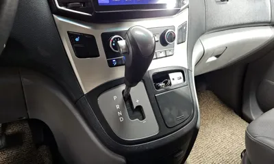 Hyundai Starex 2017, 129525 км, за 6502.89 USD - фото 9
