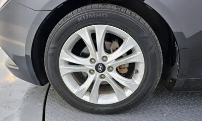 Hyundai Sonata 2011, 128567 км, за 2147.34 USD