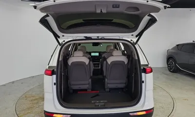 Kia Canival 2023, 25820 км, за 27961.42 USD - фото 20