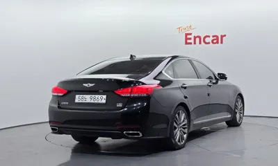 Hyundai Genesis 2016, 112453 км, за 8923.86 USD