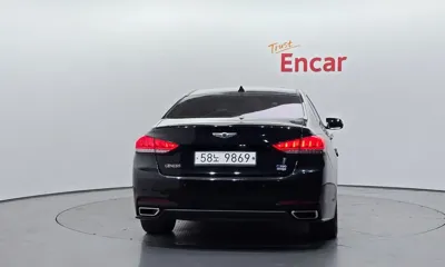 Hyundai Genesis 2016, 112453 км, за 8923.86 USD