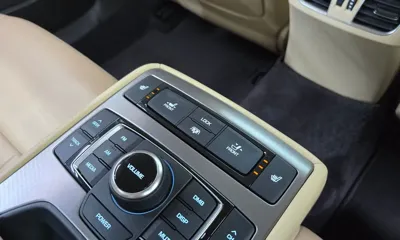 Hyundai Genesis 2016, 112453 км, за 8923.86 USD - фото 19