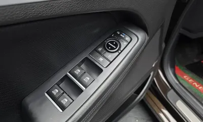 Genesis G80 2018, 106612 км, за 13121.96 USD - фото 29