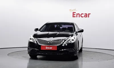 Hyundai Grandeur 2015, 199137 км, за 2642.38 USD