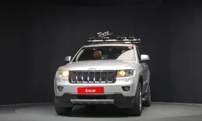 Jeep Cherokee 2013, 146476 км, за 4532.32 USD