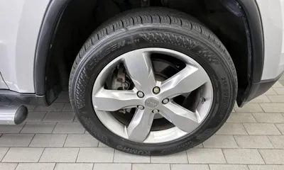 Jeep Cherokee 2013, 146476 км, за 4532.32 USD
