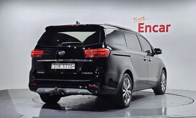 Kia Canival 2019, 123120 км, за 10589.32 USD