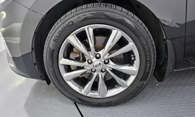 Kia Canival 2019, 123120 км, за 10589.32 USD