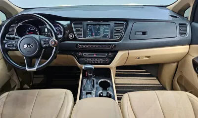 Kia Canival 2019, 123120 км, за 10589.32 USD - фото 7