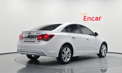 ChevroletGMDaewoo Cruze 2014, 82272 км, за 2625.71 USD
