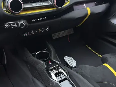 Ferrari 812 2023, 600 км, за 2916923.36 USD - фото 28