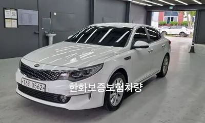 Kia K5 · 2017 год