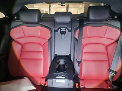 Porsche Taycan 2025, 25200 км, за 109003.25 USD - фото 9