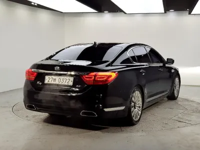 Kia K9 2014, 170000 км, за 4260.21 USD