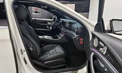 Mercedes-Benz E-Class 2022, 29281 км, за 30459.2 USD - фото 10
