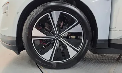 Polestar Polestar 4 2025, 24384 км, за 41368.1 USD