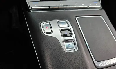Hyundai Grandeur 2022, 135225 км, за 12026.26 USD - фото 9