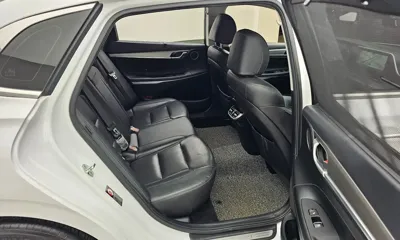 Hyundai Grandeur 2022, 135225 км, за 12026.26 USD - фото 12