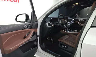 BMW X5 2025, 29564 км, за 70970.86 USD - фото 10