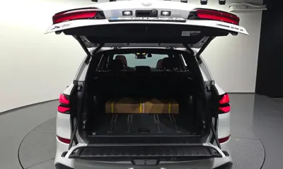 BMW X5 2025, 29564 км, за 70970.86 USD - фото 20