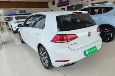 Volkswagen Golf 2020, 42500 км, за 12031 USD